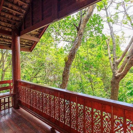 苏梅岛 Samui Wooden Hill酒店 外观 照片