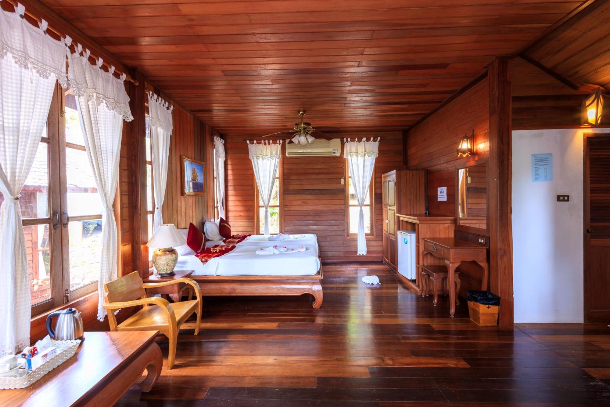 苏梅岛 Samui Wooden Hill酒店 外观 照片