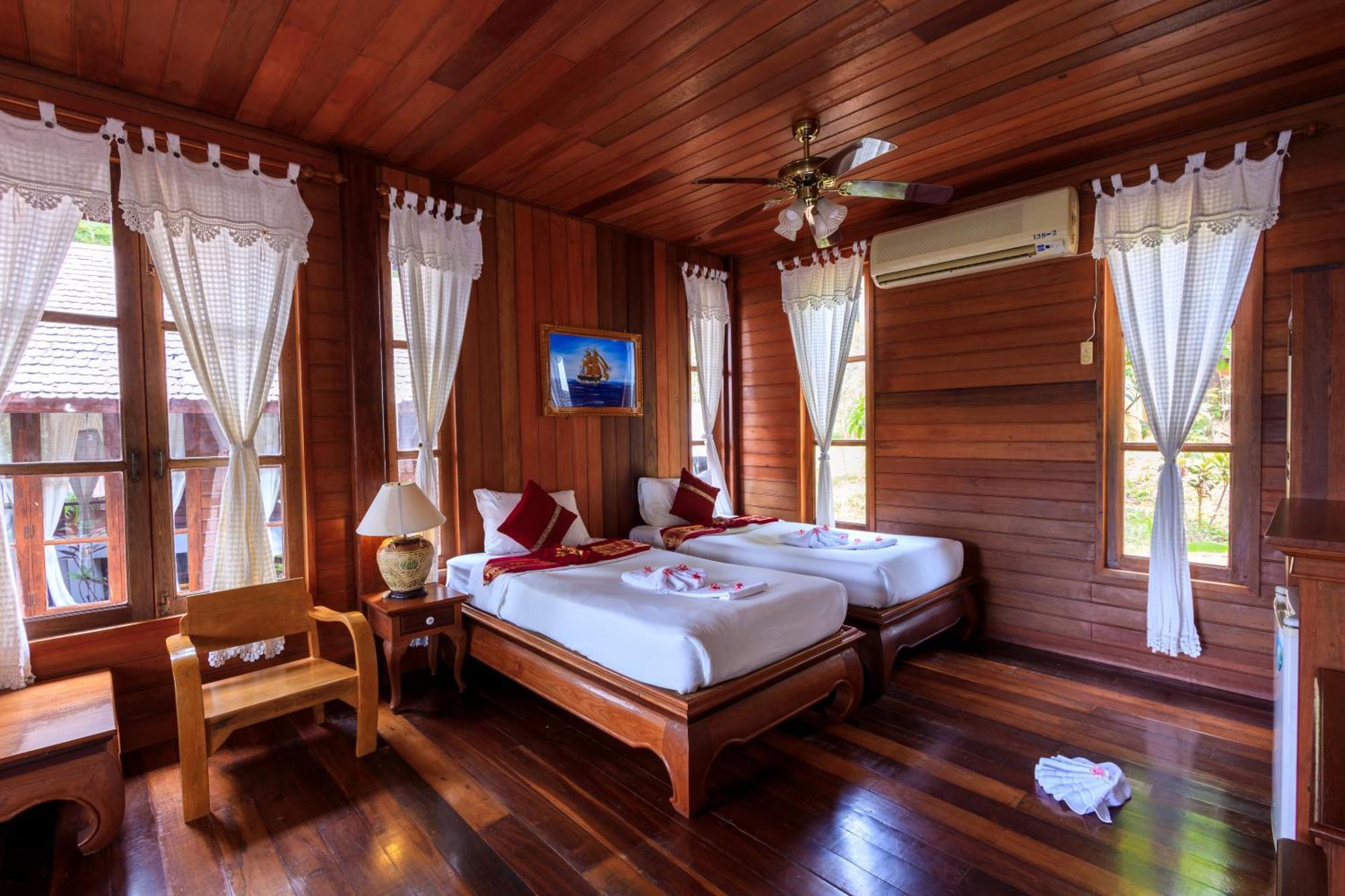 苏梅岛 Samui Wooden Hill酒店 外观 照片