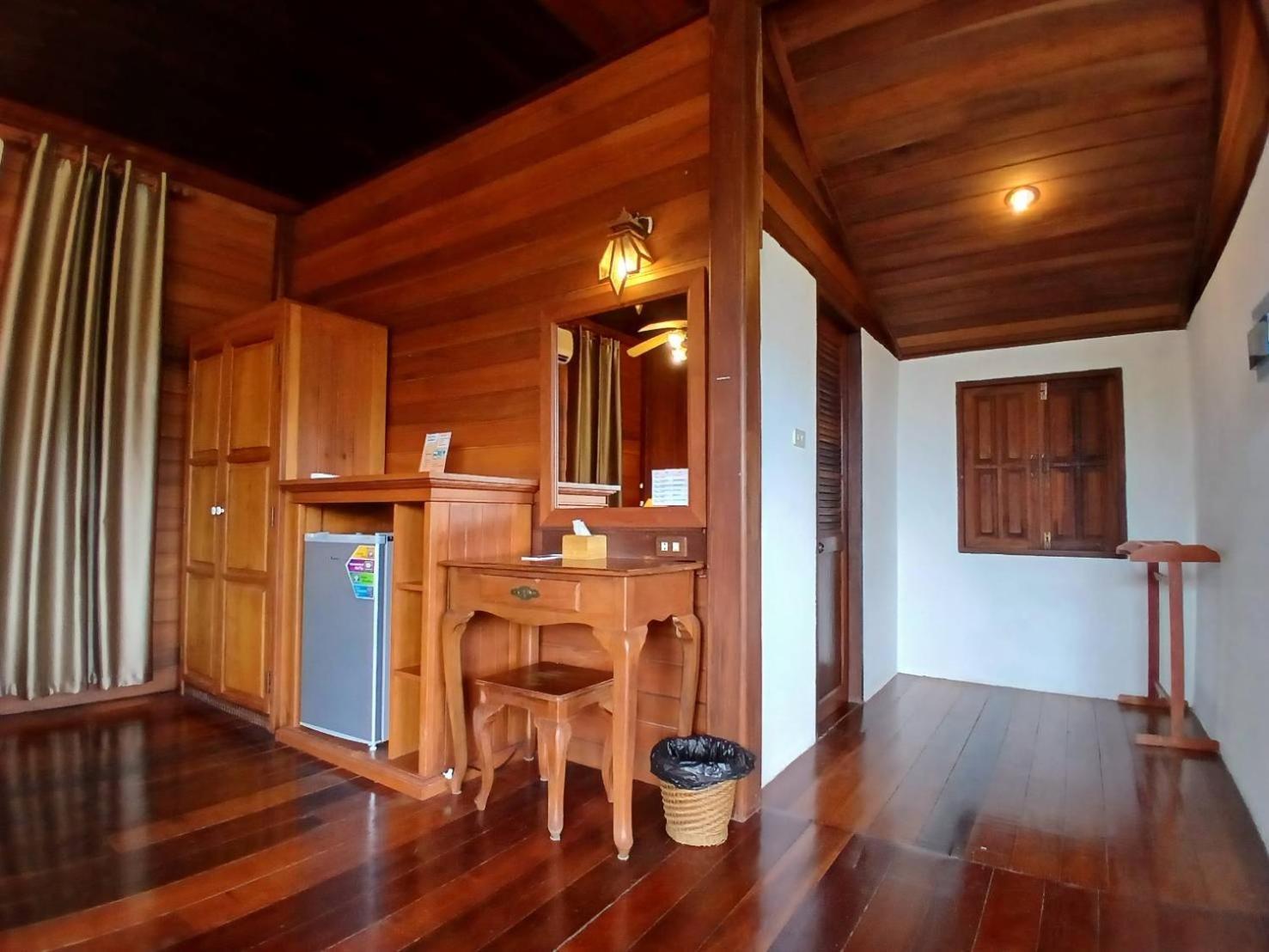 苏梅岛 Samui Wooden Hill酒店 外观 照片